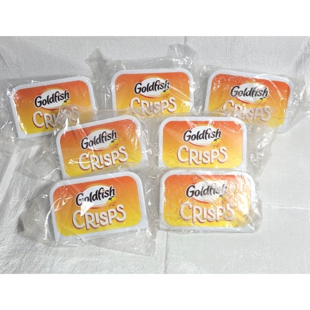 LOT 7 Large Goldfish Crisps Bag Closer Kitchenware Storage Organizer Clips